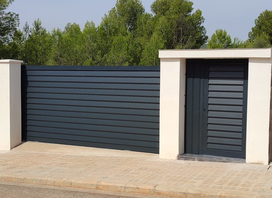 Puerta aluminio 11