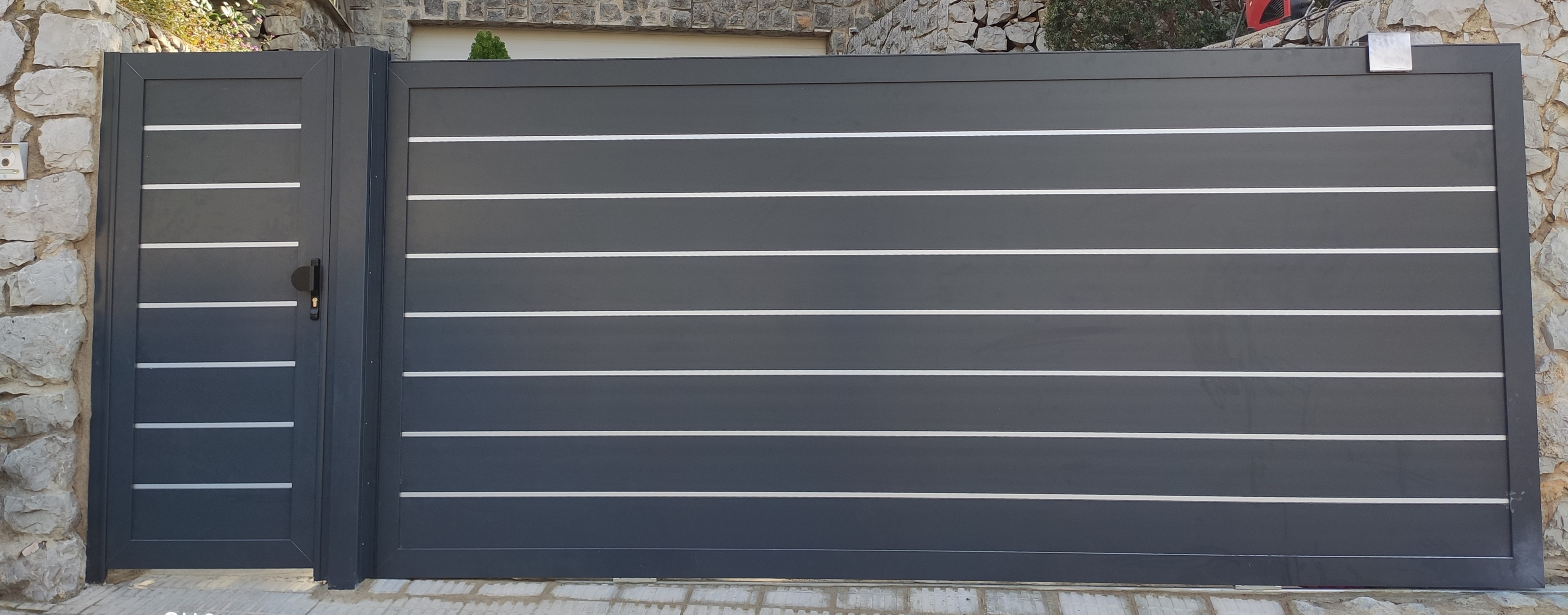 Puerta aluminio 7
